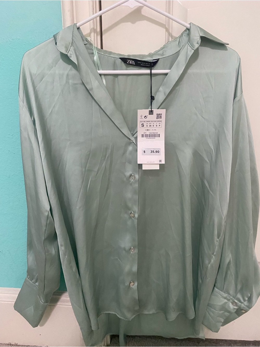 NWT Zara Light Green Satin Button-Up Blouse Size Small